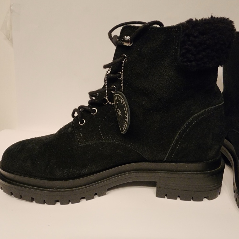 Lauren Ralph Lauren Carlee Bootie Women’s Black Suede Women's Boots Size 7 & 7.5 - Picture 9 of 15